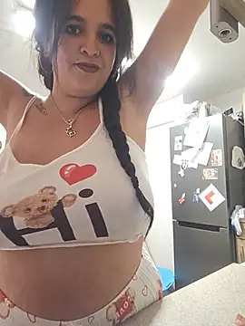 Busty-BrielleXX