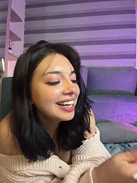 dani-nari Live Webcam on Stripchat