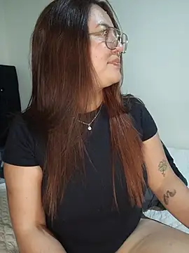 samm_curvy