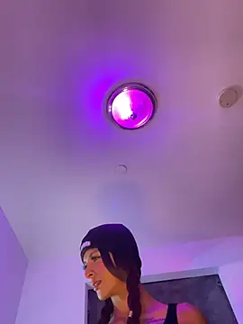 Model: MissEbony9inchs