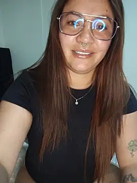 samm_curvy