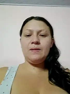 Nyla_velvet