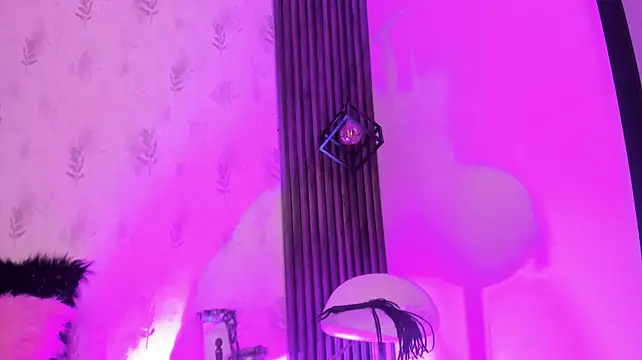 NahomyCarther