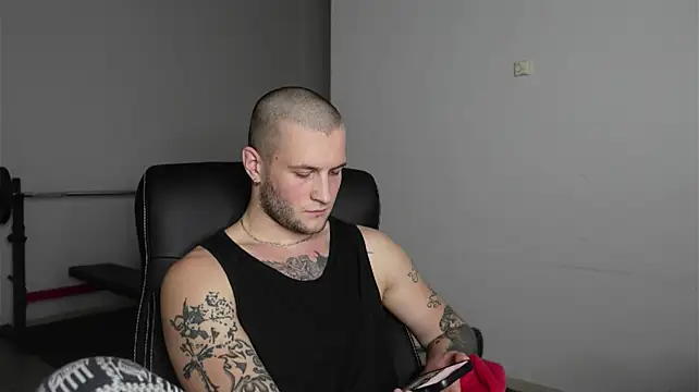 igor_wilde (M twink) - Only underwear
