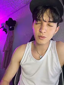 Hiroaki_hot