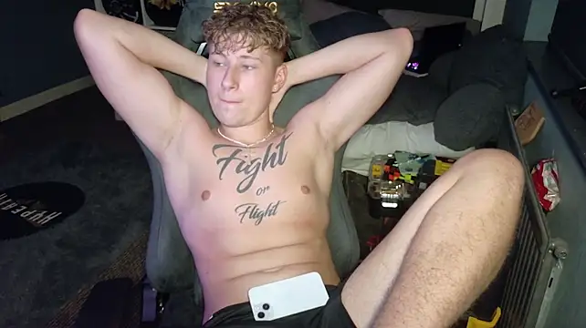 lildyl06 (M twink) - spanks