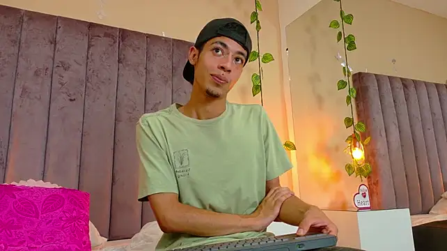 ixxus_raven (M twink) - 💦Cum (50%) TODAY PUBLIC