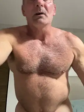bronco9602 (Ask my age) - Make me cum
