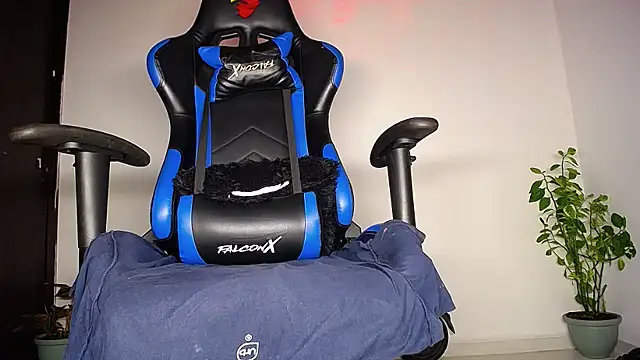 MAXJONES_2
