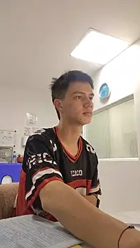 nicktorn