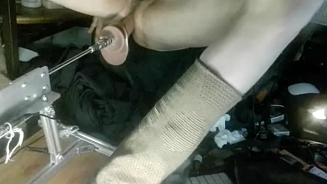 MeldingSociety on Stripchat