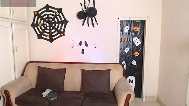 SpicyBoys_X on Stripchat