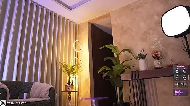 gigi_ulala1 live cam