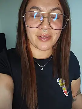 samm_curvy