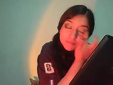 creepyh0e_ (F young) - Anal