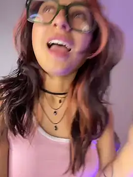 foxylauren (F young) - SPANKING AND SPREAD ASS🔥