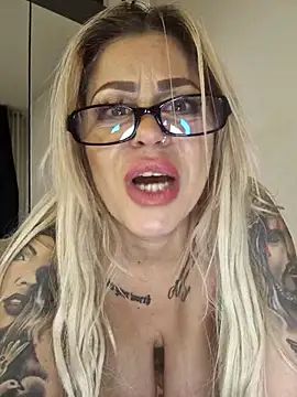 Lorena_BigBoobs webcam