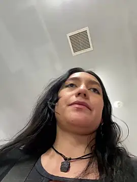 Ravelyn__