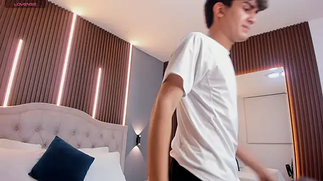 Tommy18__ on Stripchat