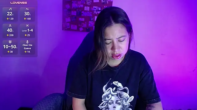 airi_piercee
