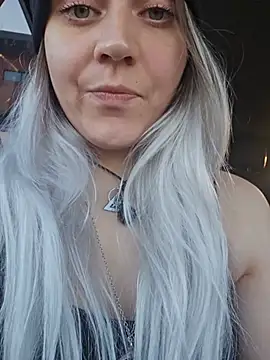 scarletsweb (Ask my age) - usetipmenuSQUIRT highest tipper = :gift: