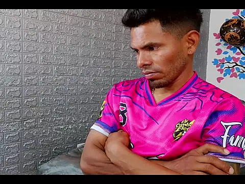 adamhot1992