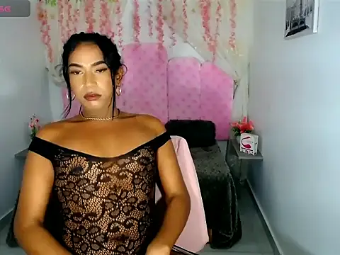 NICOLLE_CORTEZ