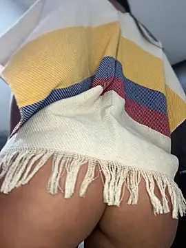 MiaJones21