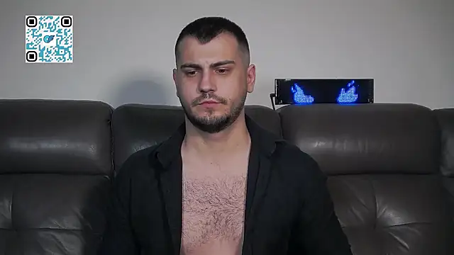 CrazyDom1 live cam preview