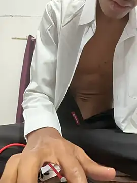 indorecockyboy (M twink) - Cum in public