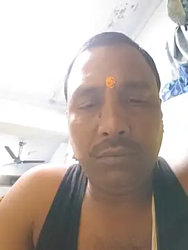 Priyasexcpl live cam