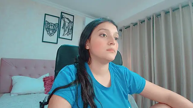 littlemolly_walcott's live room