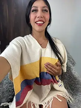 MiaJones21