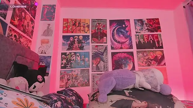 MissCurvyTop