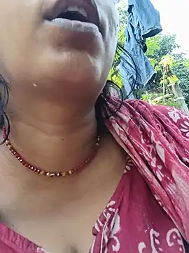 ass_big_girl (F milf) - Nude show
