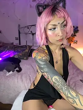 Cinamoonn live cam
