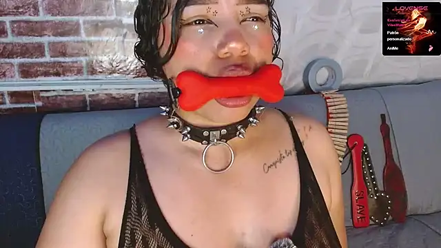 emma_bdsm