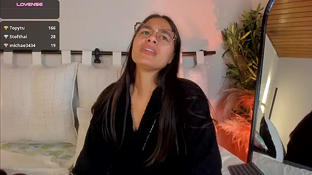 Layra_rous
