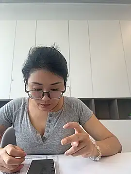 Yangguang-a live sex cam