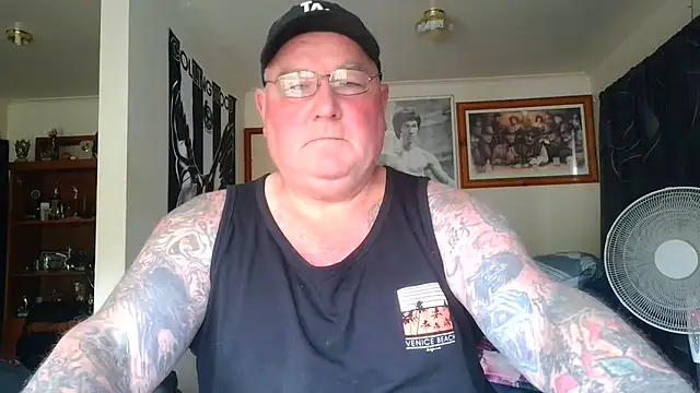 KINKYBLUEYES69