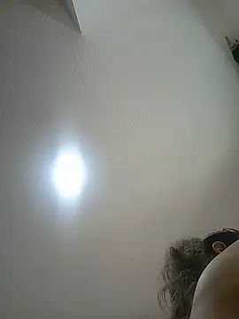 sasi_luna live cam