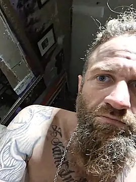 bearded_cross