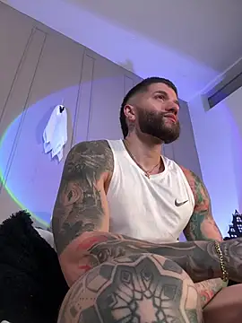 Frank_Farrell live cam on StripChat