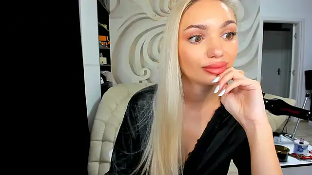 HaleySweet18 webcam