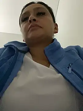 Valentina1Rose webcam
