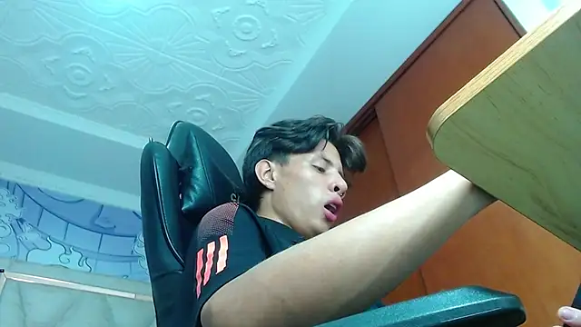hot_atheltee