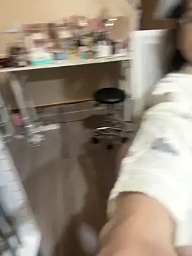 Mina048