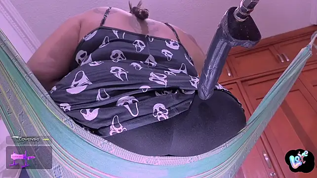 feel_me_nicolle webcam