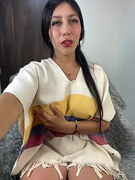 MiaJones21 webcam
