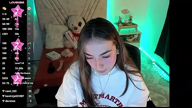 Mia_Victoria22 webcam